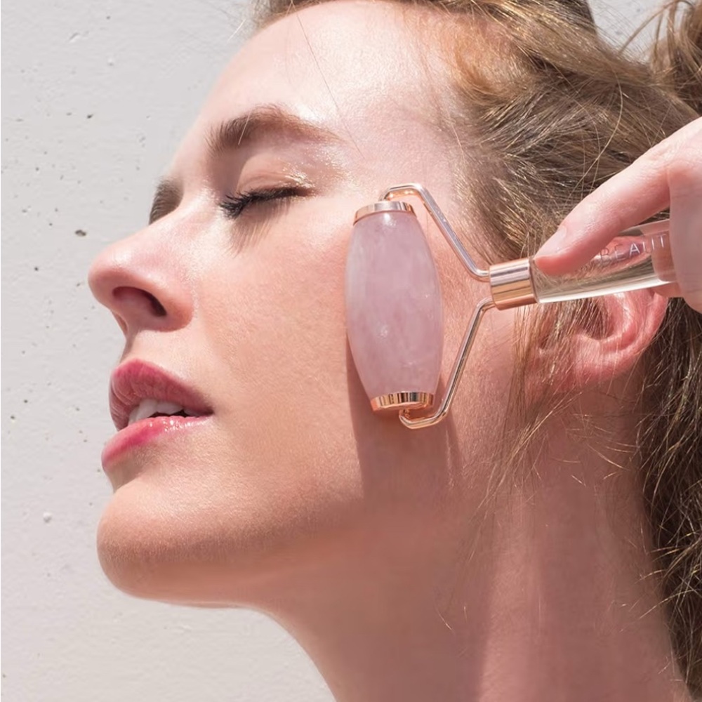 BeautyBio Rose Quartz Dual-Ended Facial Roller Rose Gold w/ Velvet Pouch